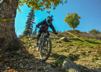 Gulmarg amazes downhill global riders