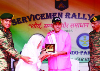 No one can dare raise their eyes towards our country: LG Sinha