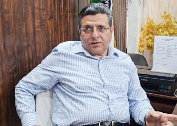 R&R Comm reviews arrangements for Kashmiri migrant voters