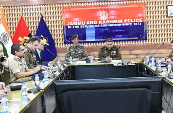 Intensify patrolling at vulnerable points: IGP Kashmir
