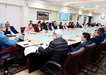 Coordinate with MLAs to accelerate dev: CM to officials
