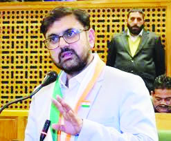 Satish Sharma extends greetings