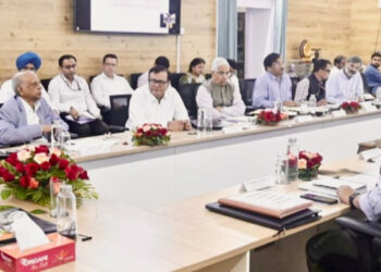 LG calls for transforming SMVDU into premier national level university