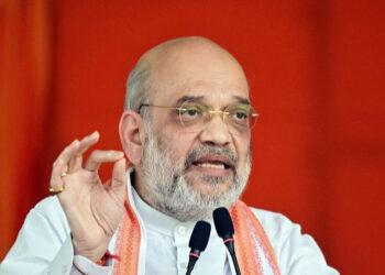 HM Shah attacks Congress, says it protected Art-370 for seven decades