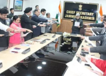 CS administers integrity pledge as part of NVAW