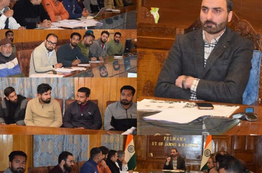 DC Pulwama reviews progress of RDSS