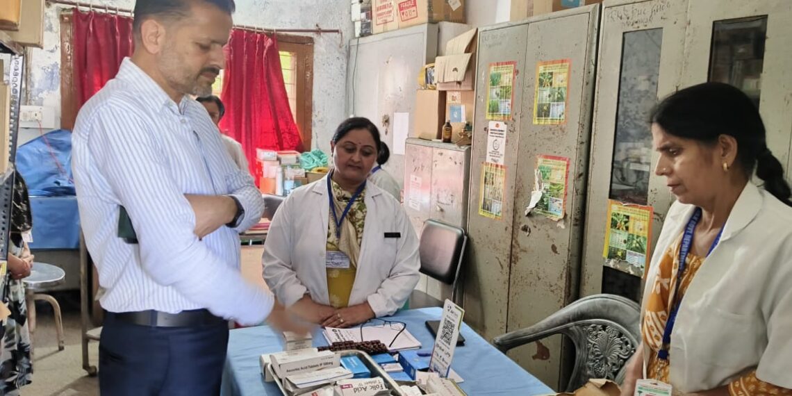 DHSJ inspects patient-care services at PHC GhouManhasan