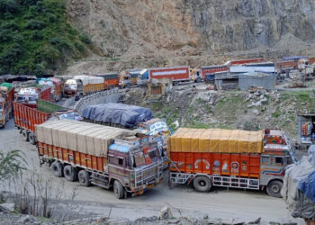 Traffic chaos grips Jammu–Srinagar highway