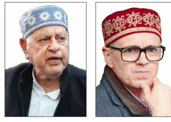 Dr. Farooq, Omar greet on Urs of Syed Yaqoob Sahib (RA)