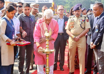 LG calls for boosting UT’s economy by empowering local entrepreneurs