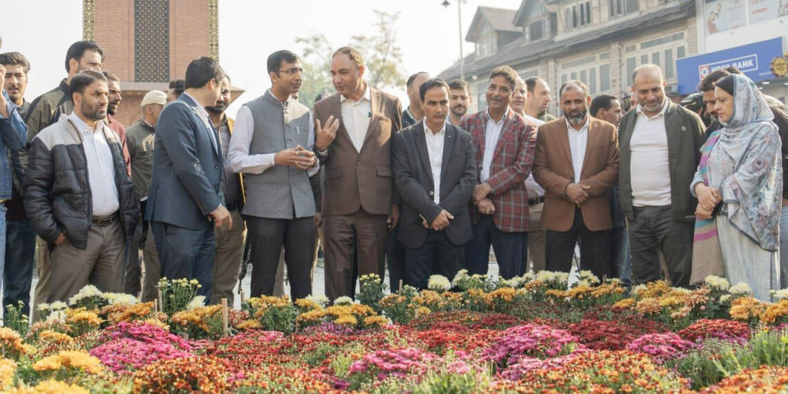 ‘Autumn Flower Festival’ kicks-off in Lal Chowk