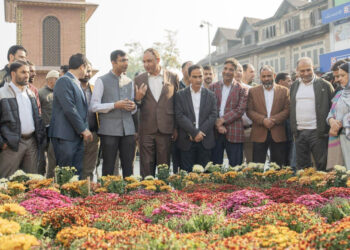 ‘Autumn Flower Festival’ kicks-off in Lal Chowk