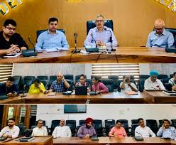DC Kathua reviews Dengue control preparedness