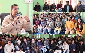 Shopian admin organises grievance redressal camp