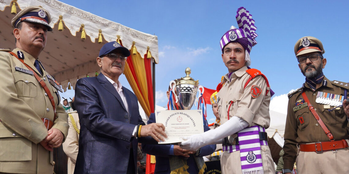 Over 450 police recruits pass out in Ladakh