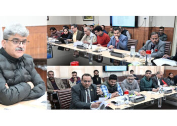 CS reviews welfare measures taken for J&K’s migrant populations