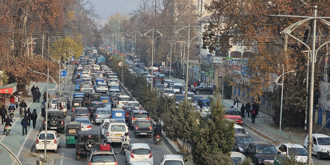 City gridlock persists despite e-rickshaw ban