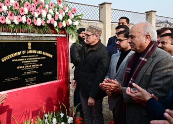 Omar lays foundation for Automated Testing Station in Pampore