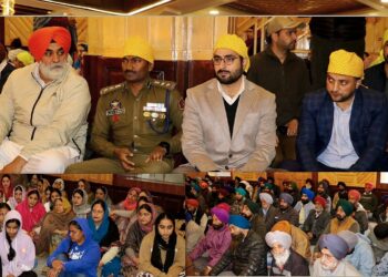 DC, SSP Srinagar visit Gurudwara Chhati Padshahi