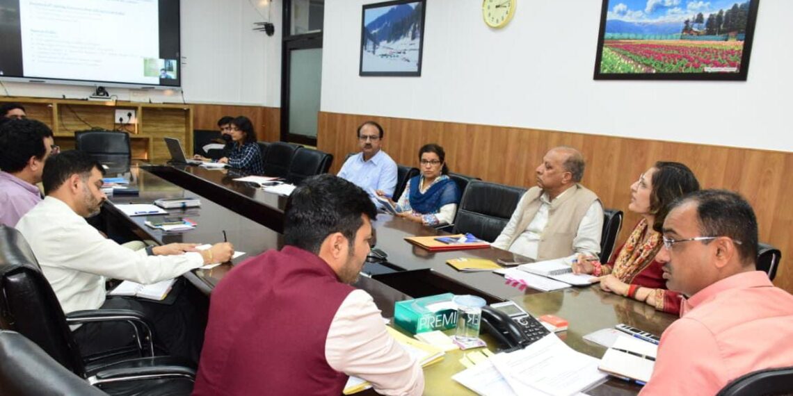Div Com Jammu reviews progress of ongoing projects