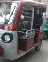 Srinagar E-Rickshaw drivers decry ‘unjust’ No-Go Zones