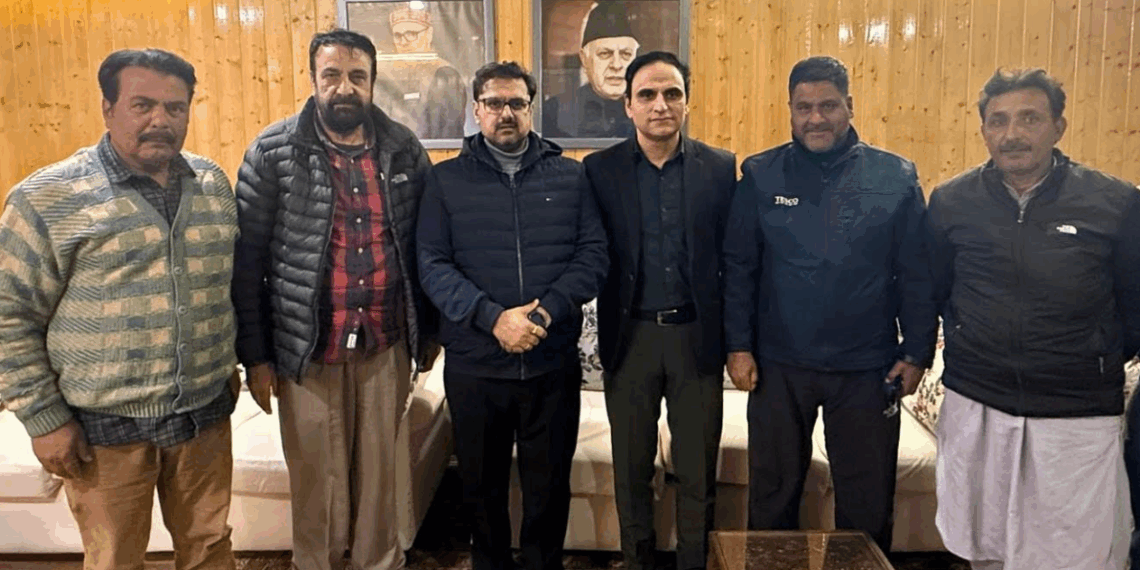 Satish holds meeting with Western Bus Union