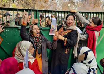 PDP women protests proposed 20% electricity hike