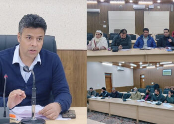 DC Budgam chairs meeting on SC rulings over stray dog menace