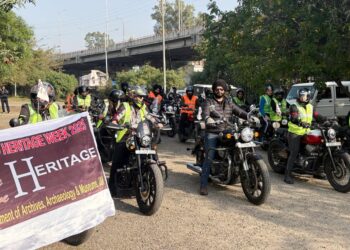 World Heritage Week : J&K Archives Deptt organises Women’s Bike Rally
