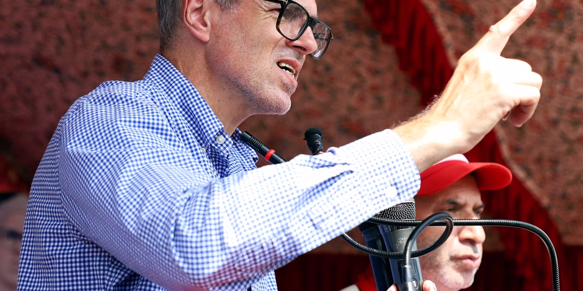 Strengthen hands committed to restoring JK’s identity: CM Omar