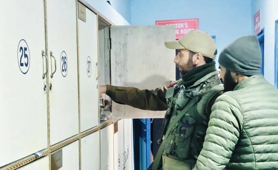 === Delhi Blast Aftermath ===  J&K Police, Health Dept inspect lockers in Sgr, Anantnag hospitals   