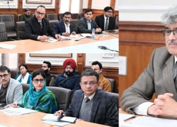 CS reviews PMUY rollout, calls for full e-KYC compliance