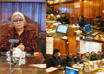 DC Bandipora reviews readiness for immunization drive