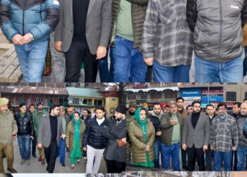 DC Srinagar tours Lal Chowk, reviews development needs