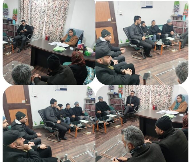 DLSA Budgam Holds Awareness Program on LSMS
