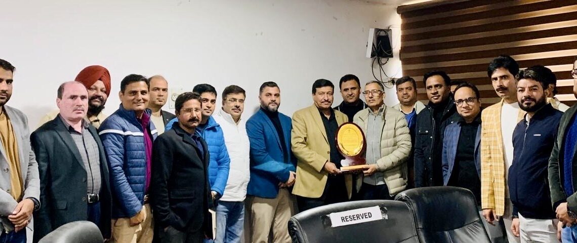 District Administration Kathua bids farewell to retiring CEO