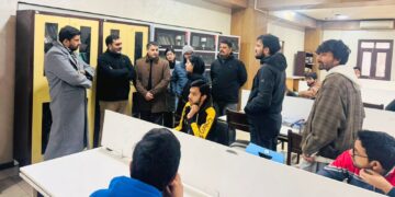 Deputy Accountant General visits SPS Library