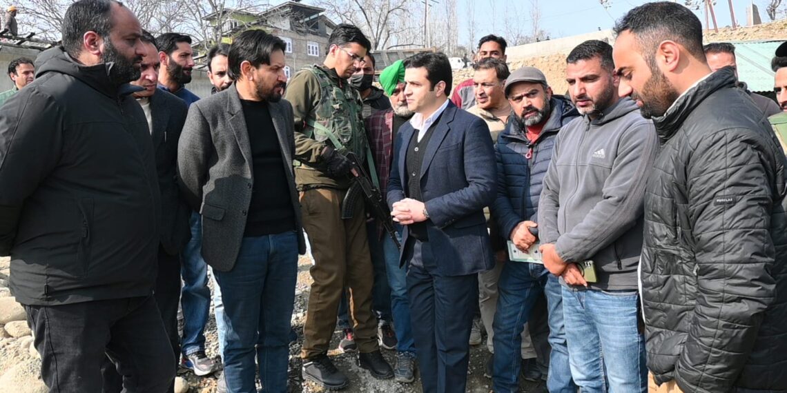 Good Governance Week 2025:Campaign begins in Kulgam under Good Governance Week 