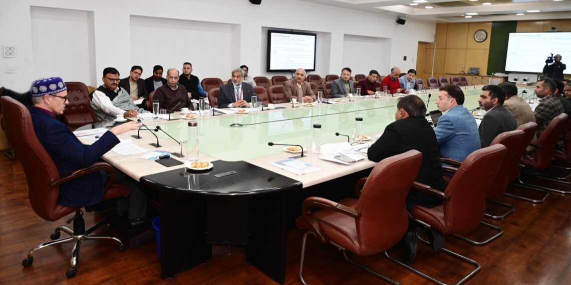 CM asks Jal Shakti Dept to focus on 100% saturation of FHTCs