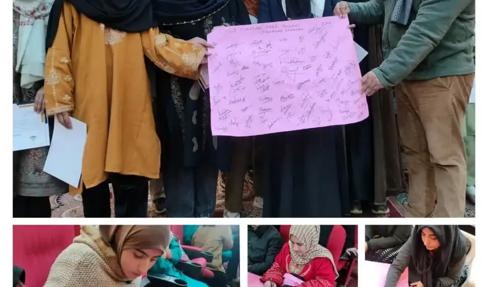 DCPU Bandipora holds Child Marriage Free Bharat signature campaign