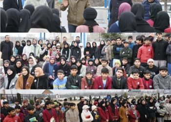 Students in Shopian engage with DC on academic enrichment, career guidance