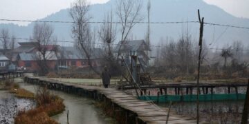Cold conditions prevail in J&K