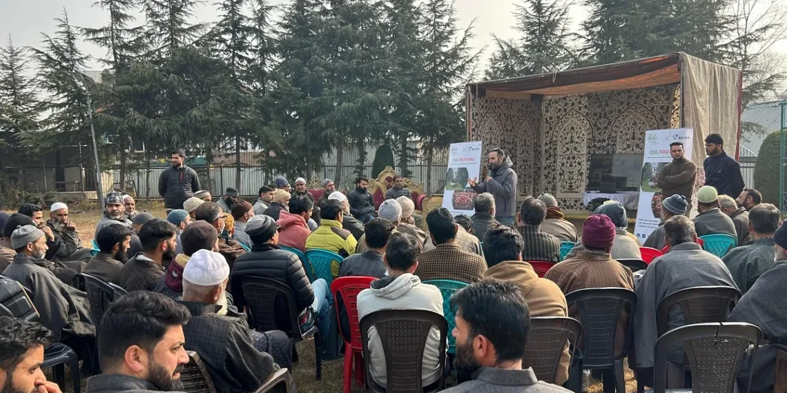 Qul, J&K Bank hold awareness drive on high-density plantation in Pulwama