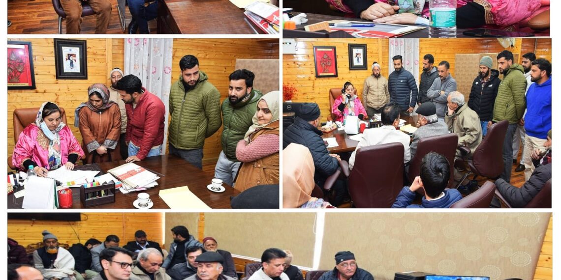 Sakeena Itoo meets legislators, public delegations in Srinagar