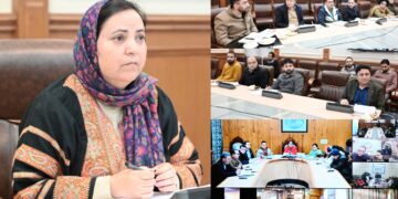Sakeena Itoo reviews cleanliness, sanitation in Kashmir health facilities