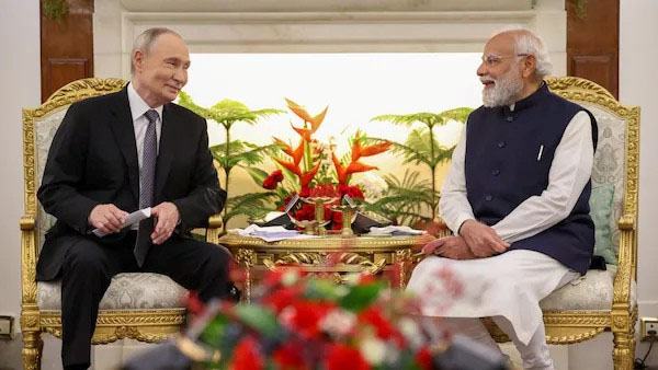 Doon Chetin’, ‘Sheermal’ add Kashmiri flavour to Russian President’s state dinner at Rashtrapati Bhavan