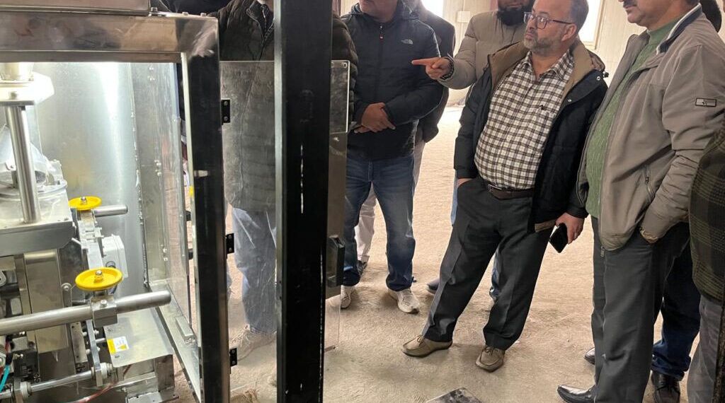 Director Agriculture Kashmir visits SM Farm Gangbug Srinagar