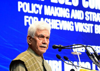 LG Sinha calls for ending ‘insider-outsider’ debate