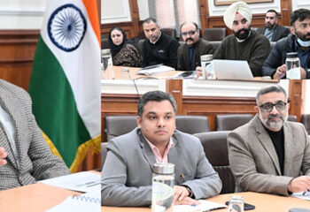 CS reviews implementation of 4 new Labour Codes