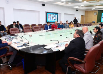 CM Omar calls for strategic marketing to promote tourism